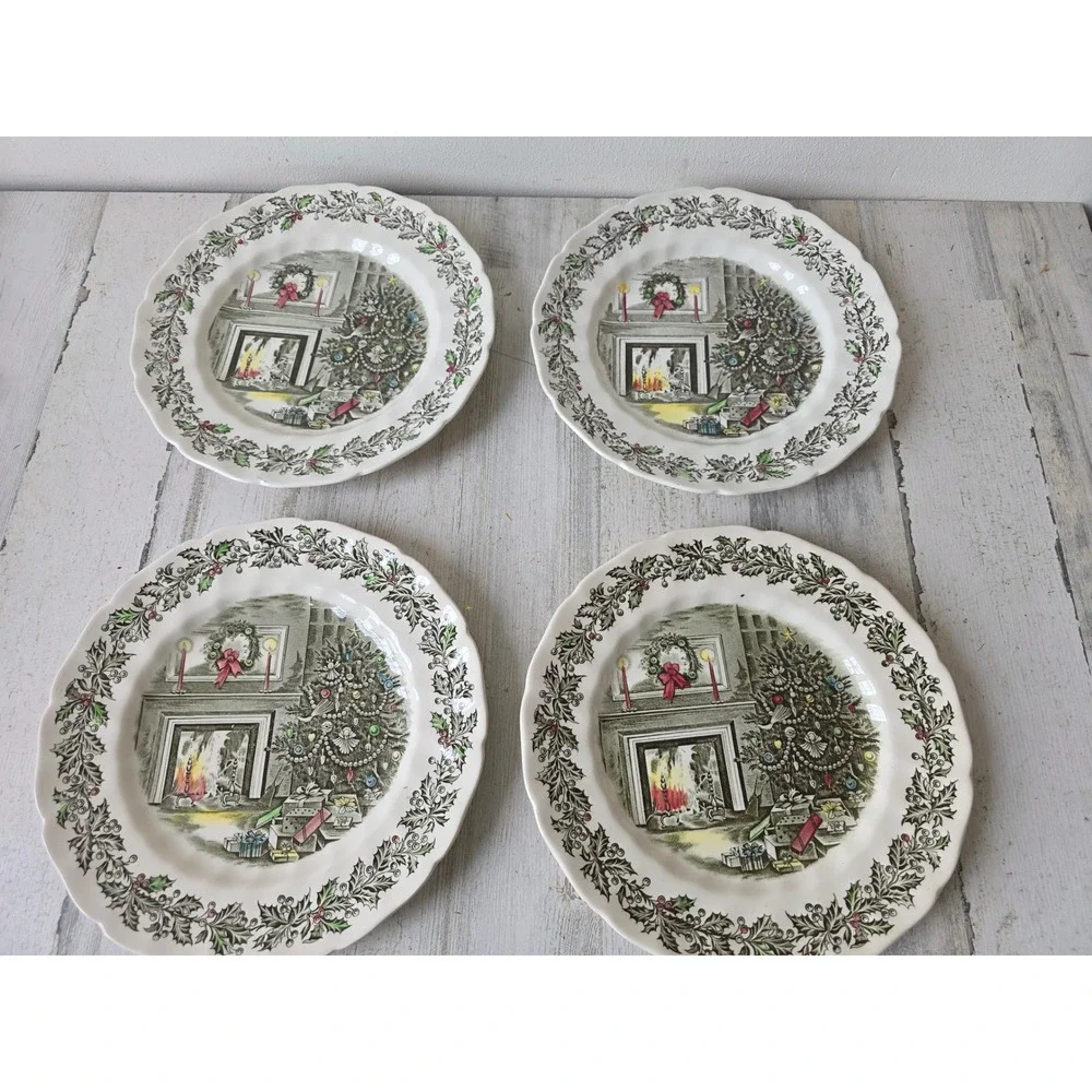 Vintage Johnson bros Xmas merry dinner 10.5 inch plate fireplace tree scene